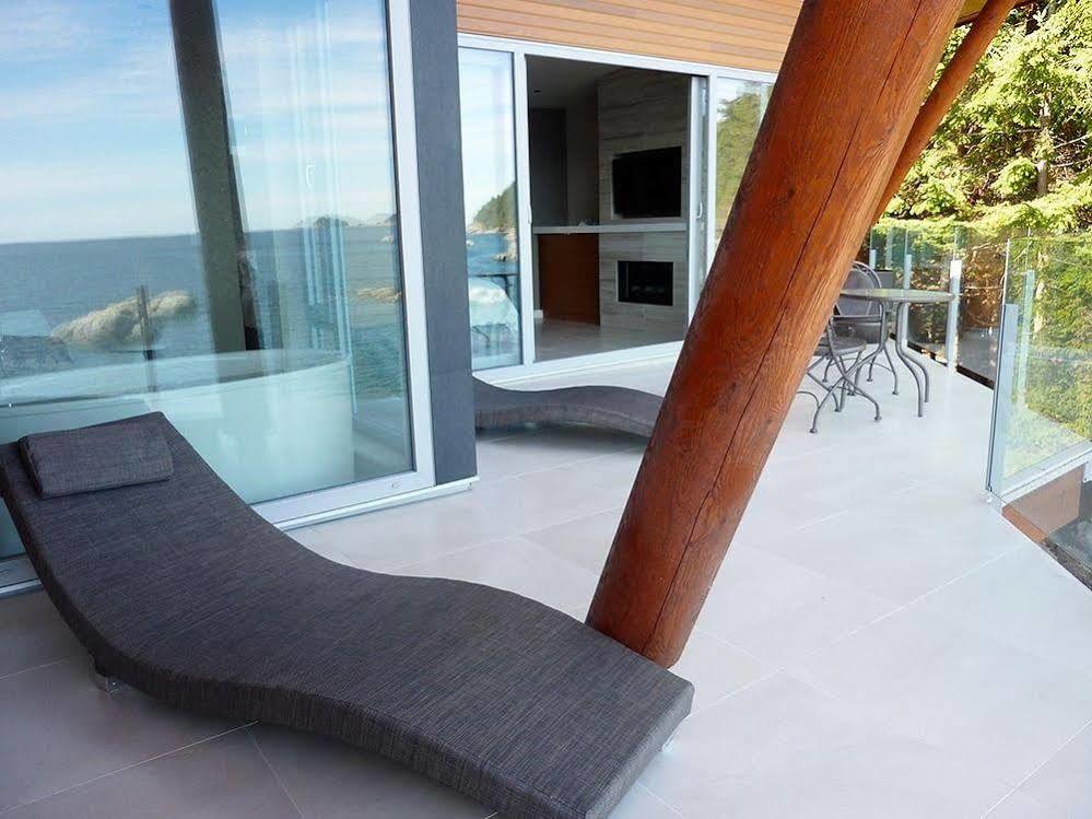 Pointhouse Suites On Sargeant Bay Halfmoon Bay Exterior foto